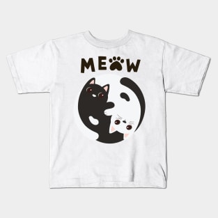 cat lover 2023 Kids T-Shirt